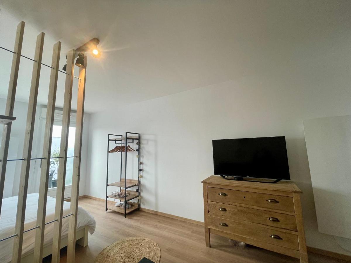 Alp Chartres - Grand Studio Avec Terrasse Et Parking 외부 사진